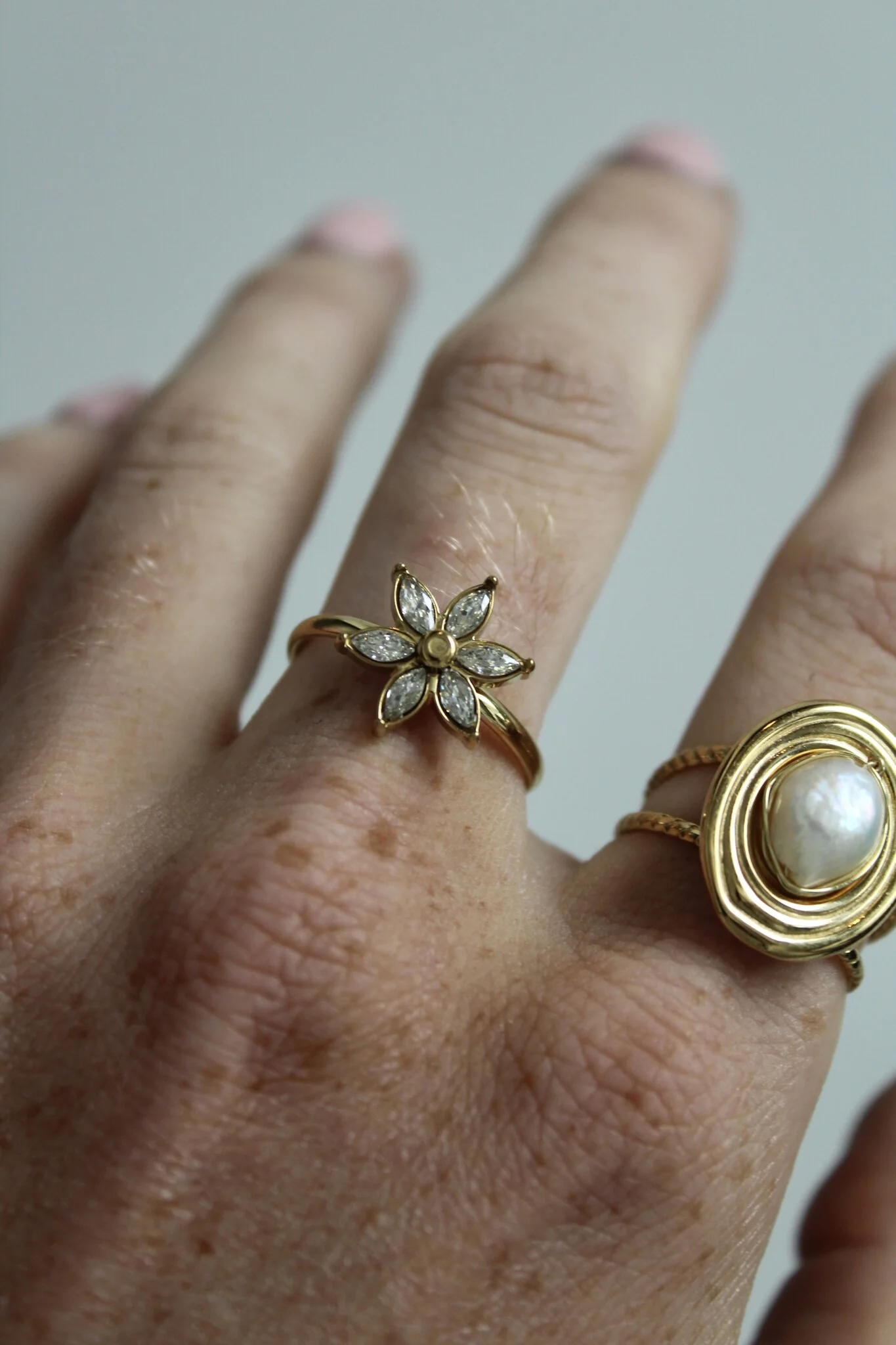 Shiny Flower - Ring - Stainless Steel - Verstelbaar - Image 2